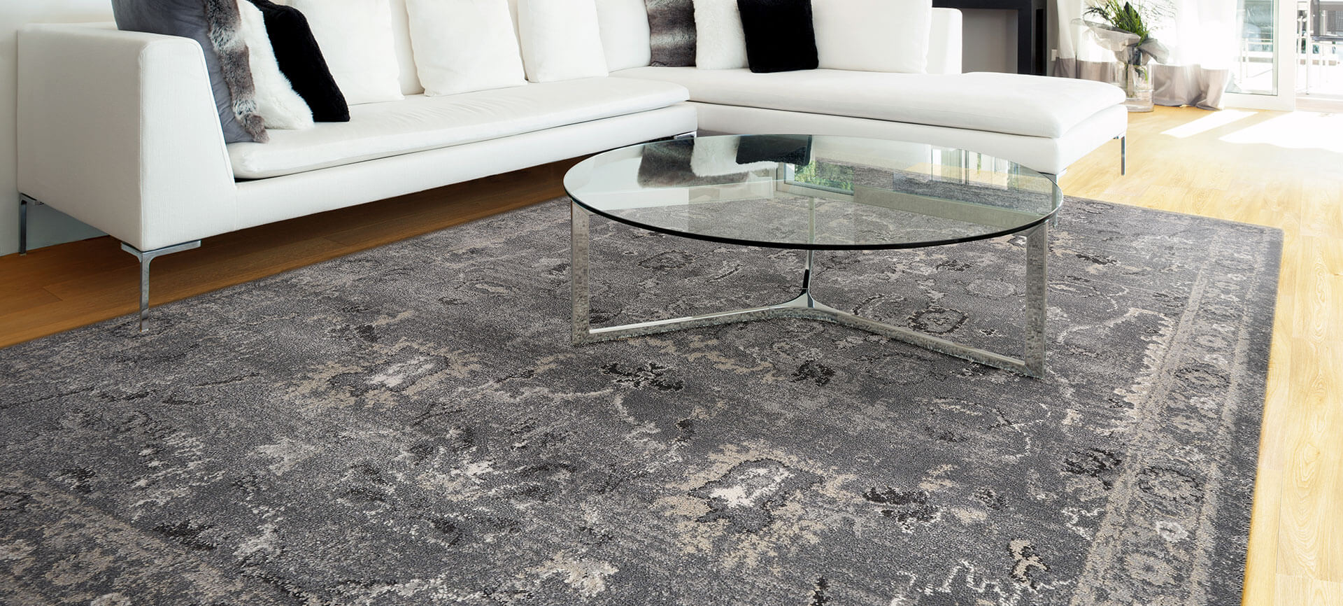 Traditional and Persian Rugs Traditional and Persian Rugs